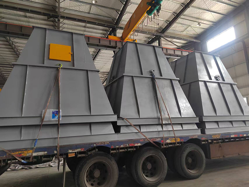 发往内蒙古乌兰浩特市的TZQM_336L三台防爆除尘器